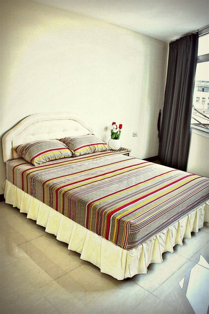 Link Corner Hostel Bangkok Exterior photo